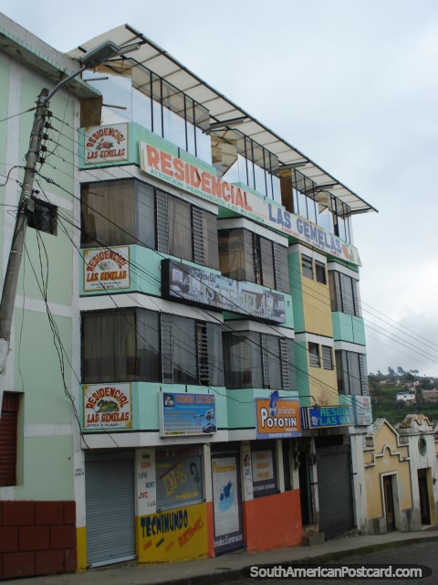 Residencial Las Gemelas, Montufar, Ecuador