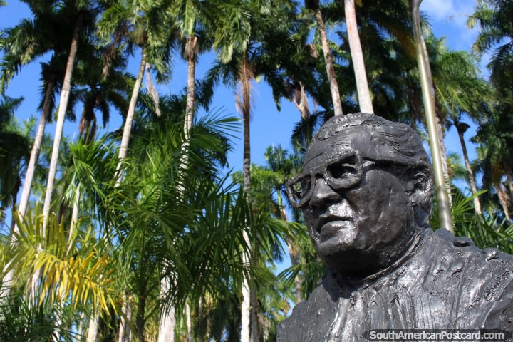 Mr. Lachmipersad Frederik Ramdat Misier (1926-2004), 3rd President of Suriname, bust in Paramaribo. (720x480px). The 3 Guianas, South America.