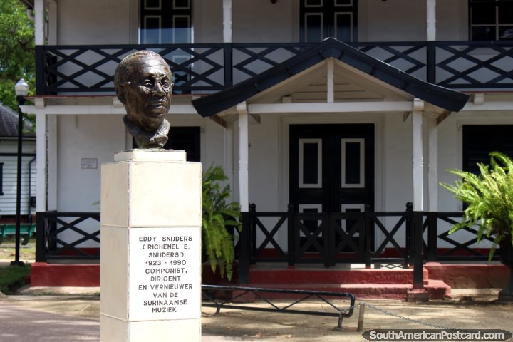 Eddy Snijders (1923-1990), composer and conductor, bust in Paramaribo, Suriname. (720x480px). The 3 Guianas, South America.