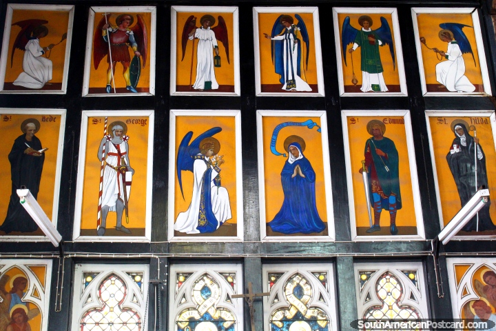 Vista de perto das pinturas dentro de S. Georges Catedral em Georgetown, Guiana. (720x480px). As 3 Guianas, América do Sul.