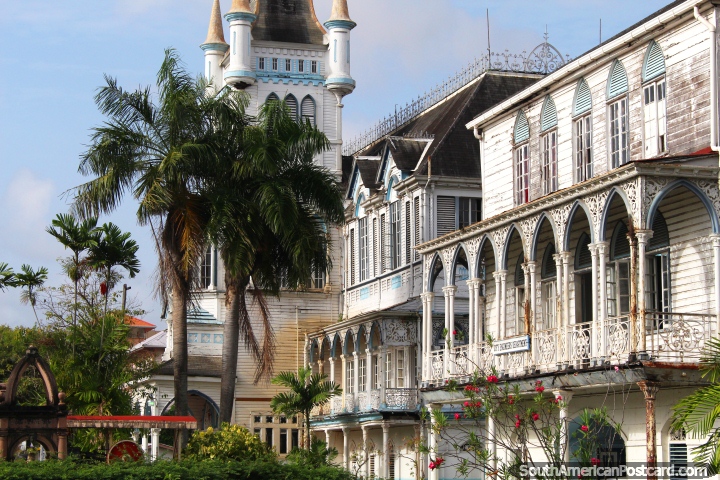 Obras-primas de madeira históricas construïdas entre 1887 e 1889 em Georgetown, Guiana. (720x480px). As 3 Guianas, América do Sul.