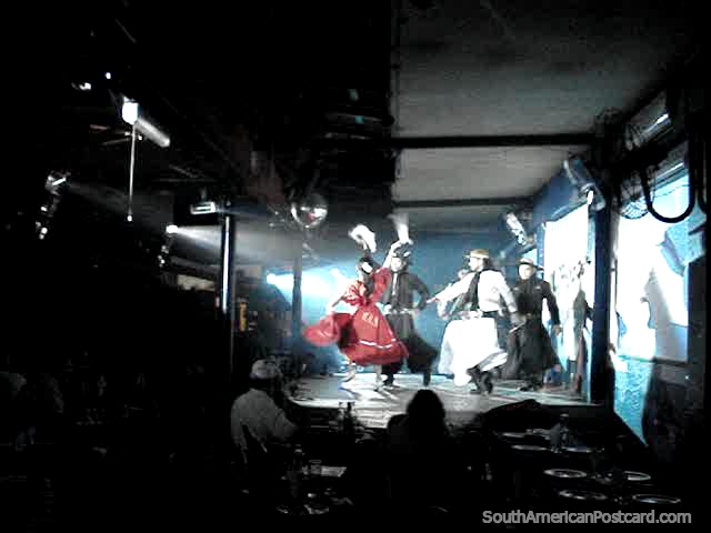 Dancing show in Salta. (640x480px). Argentina, South America.