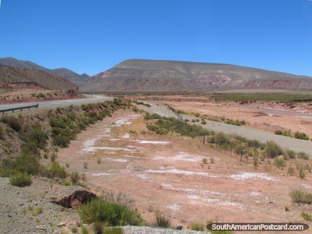 The terrain begins to change south of Abra Pampa. (640x480px). Argentina, South America.