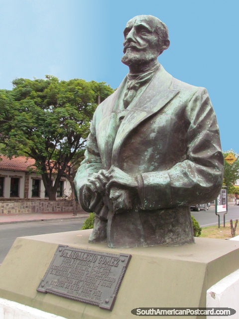 Indalecio Gomez (1850-1920), Argentine politician, monument in Salta. (480x640px). Argentina, South America.