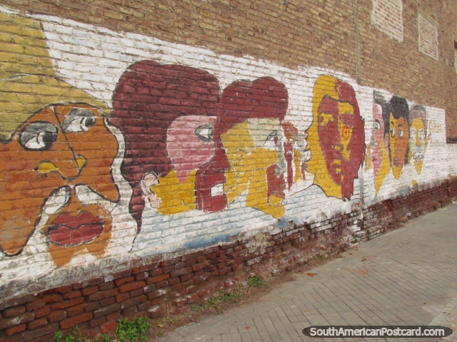 Graffiti de lderes militares y Che Guevara en Rosario. (640x480px). Argentina, Sudamerica.