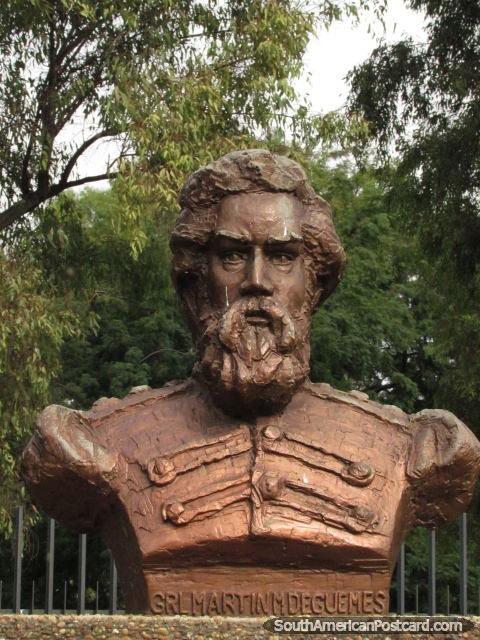 Martin Miguel de Guemes (1785-1821) military leader, monument in Rosario. (480x640px). Argentina, South America.