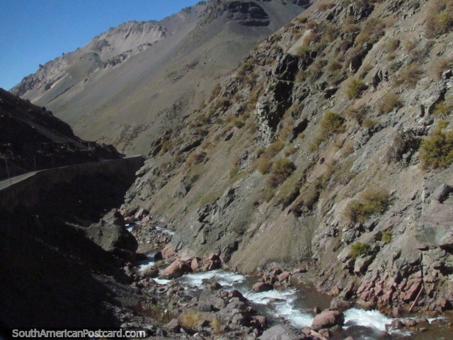 River, road and mountains between Cristo Redenter and the passport office. (640x480px). Argentina, South America.