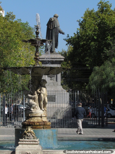 Fountain and monument at Plaza 25 de Mayo in San Juan. (480x640px). Argentina, South America.