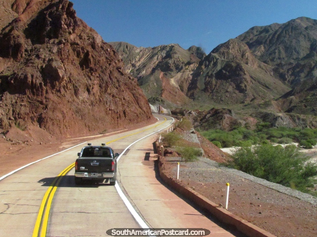 The road around the mountain ridges above the Lerma Valley on the way to Cafayate. (640x480px). Argentina, South America.