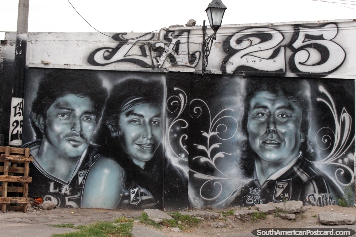 Un grupo de msica? Mural en blanco y negro en Salta. (720x480px). Argentina, Sudamerica.