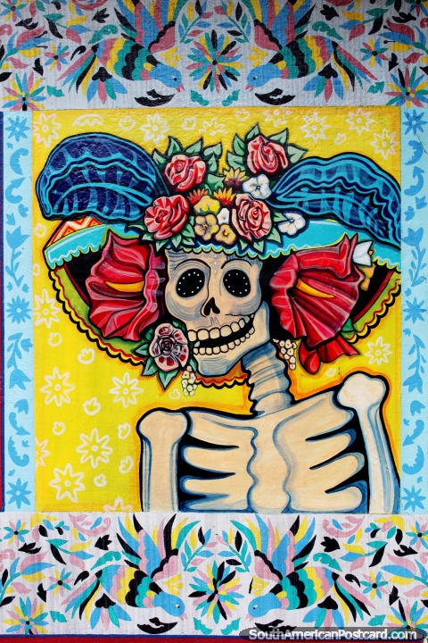 Pintura de un esqueleto con un sombrero de flores en un restaurante de Bariloche. (480x720px). Argentina, Sudamerica.