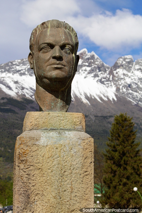Adalberto Pagano (1894-1960), Governor of Rio Negro department, bust in El Bolson. (480x720px). Argentina, South America.