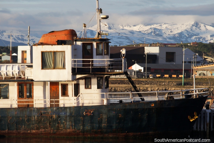 Beautiful morning light shines on the boats at the port in Ushuaia. (720x480px). Argentina, South America.