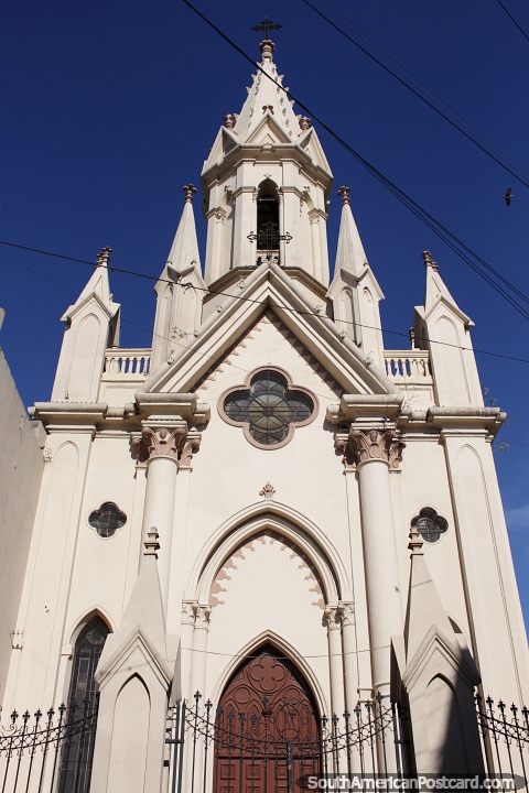 Our Lady of the Garden Church in Santa Fe, nice facade with several small towers. (480x720px). Argentina, South America.