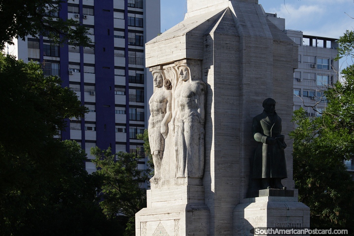 2 important figures of stone in the sunlight, the plaza monument in Bahia Blanca. (720x480px). Argentina, South America.