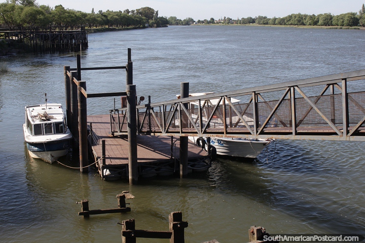 The dock in Viedma to take a passenger boat across the river to Patagones. (720x480px). Argentina, South America.