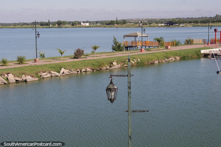 Enjoy a day of rest and relaxation at the lagoon in Santa Rosa. (720x480px). Argentina, South America.