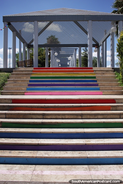 Escalera de colores que conduce a la plaza espaola en San Juan. (480x720px). Argentina, Sudamerica.