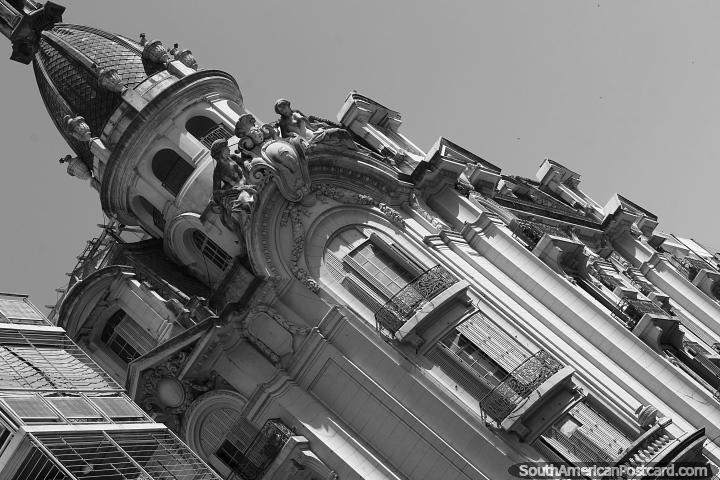 Fachada exótica do edifício Manuel J. de Lavarden em Rosário. (720x480px). Argentina, América do Sul.