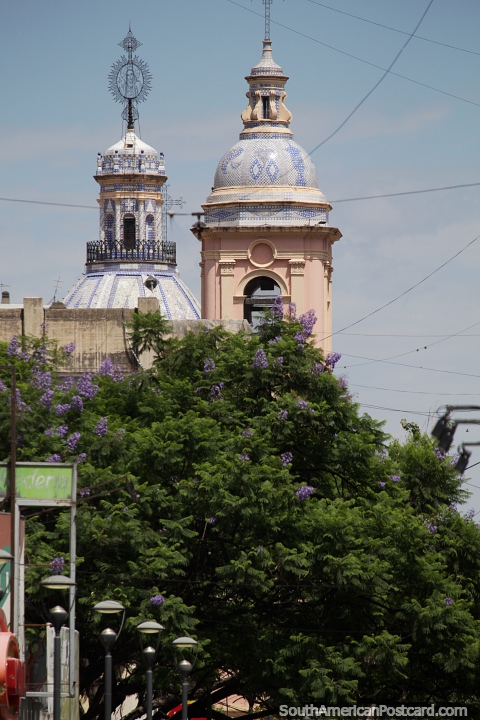 Basílica de Santo Domingo, o edifício atual é de 1861, Córdoba. (480x720px). Argentina, América do Sul.