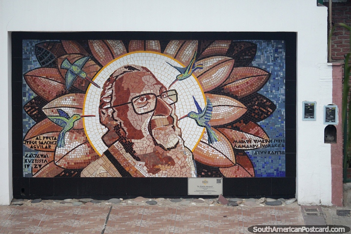 El Poeta Maino, mural realizado con azulejos en Corrientes. (720x480px). Argentina, Sudamerica.