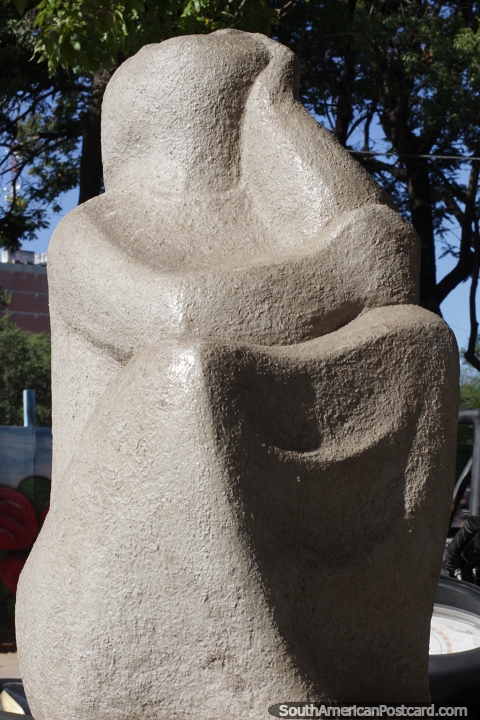Escultura llamada Espera de Nicasio Fernndez Mar en Resistencia. (480x720px). Argentina, Sudamerica.