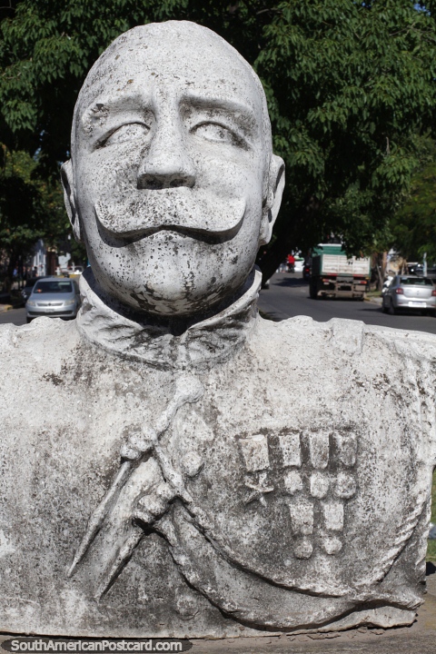 Gral. Enrique Luzuriaga (1844-1930), military man and politician, bust in Resistencia. (480x720px). Argentina, South America.