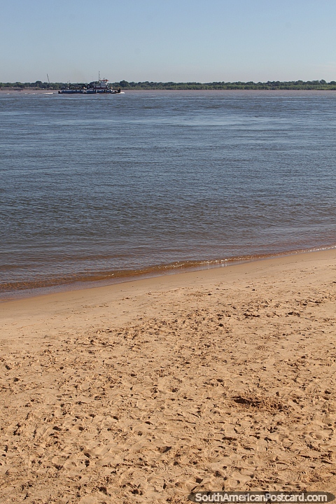 Islas Malvinas II Beach beside the Parana River in Corrientes. (480x720px). Argentina, South America.