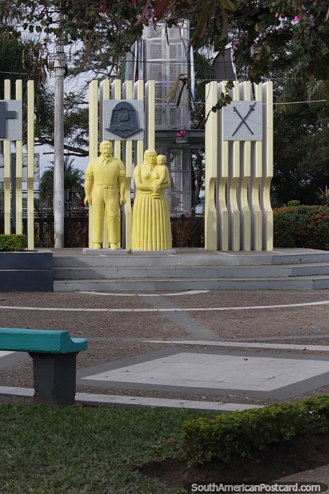 Immigrant Monument, a family standing together beside the municipality building in Formosa. (480x720px). Argentina, South America.