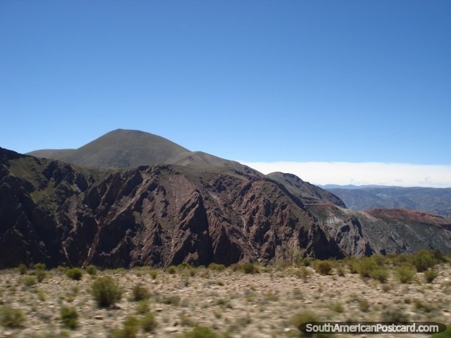 Pelas montanhas a Uyuni de Tupiza por jipe. (640x480px). Bolívia, América do Sul.