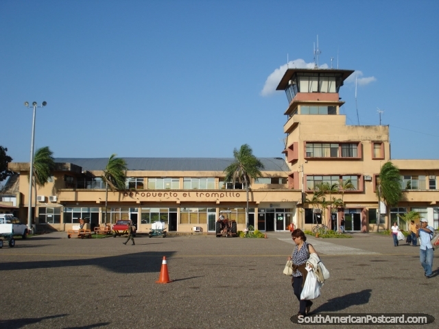 Aeropuerto el Trompillo en Santa Cruz. (640x480px). Bolivia, Sudamerica.