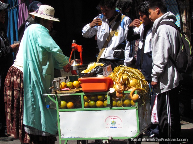 Freshly squeezed orange juice for sale in La Paz streets. (640x480px). Bolivia, South America.