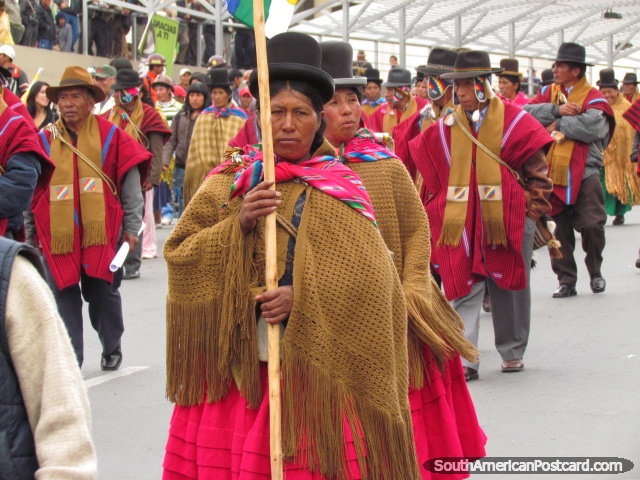 Marchas indgenas em La Paz, roupa indgena. (640x480px). Bolvia, Amrica do Sul.