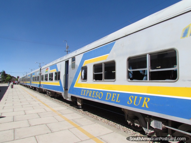 Expreso del Sur, the train from Oruro to Uyuni. (640x480px). Bolivia, South America.