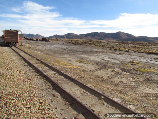 Jarda de trem em pequena cidade de Oruro a Uyuni. (640x480px). Bolívia, América do Sul.