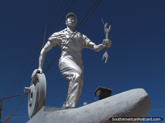 A railway mechanic monument in Uyuni, with spanner and wheel. (640x480px). Bolivia, South America.