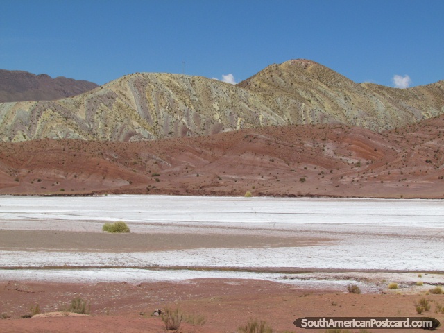 Small salt flats between Pulacayo and Tica Tica. (640x480px). Bolivia, South America.
