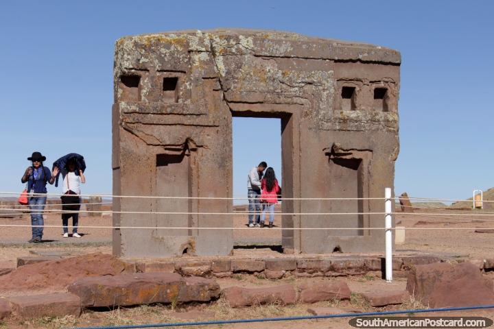 A Porta do Sol em Tiwanaku, certamente ! (720x480px). Bolvia, Amrica do Sul.