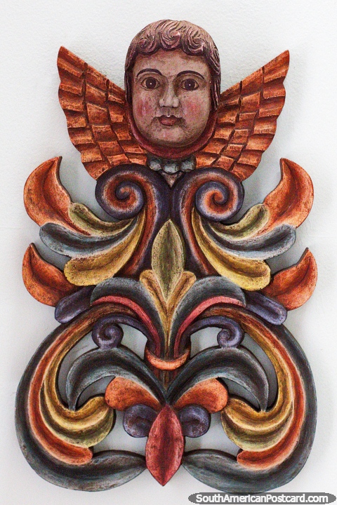 Arte religioso en el Museo Histrico Regional de Santa Cruz, al lado de la plaza principal. (480x720px). Bolivia, Sudamerica.