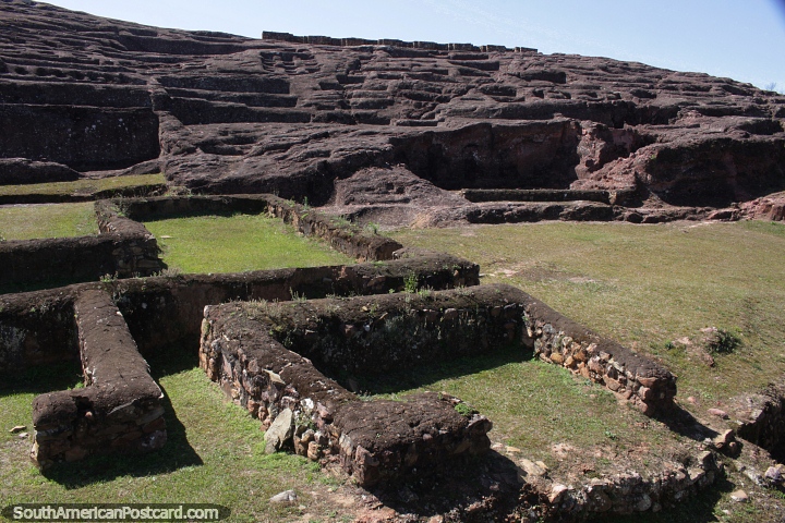 O Forte Samaipata foi usado como centro comercial e administrativo, bem como forte pelos espanhis para deter os guerreiros Guarani (1450 DC). (720x480px). Bolvia, Amrica do Sul.