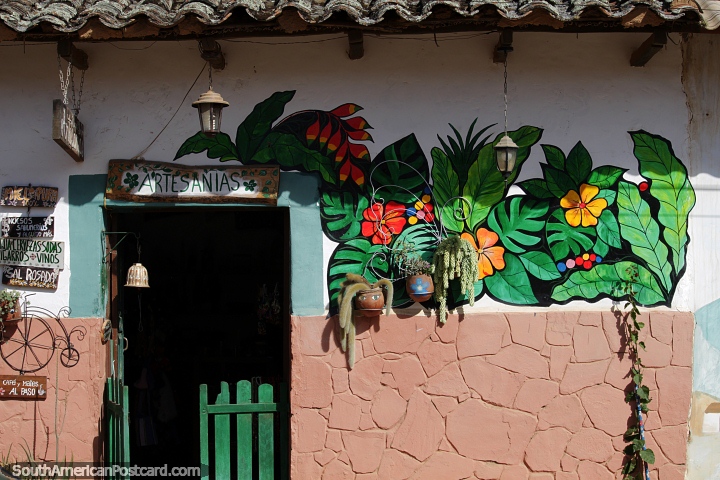 Eye-catching arts and crafts shopfront in Samaipata. (720x480px). Bolivia, South America.