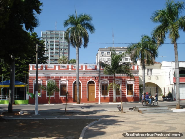 Edificios agradables alrededor de Corumba. (640x480px). Brasil, Sudamerica.