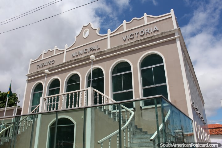 Teatro Municipal de Victoria, el teatro en Santarem, edificio histórico. (720x480px). Brasil, Sudamerica.