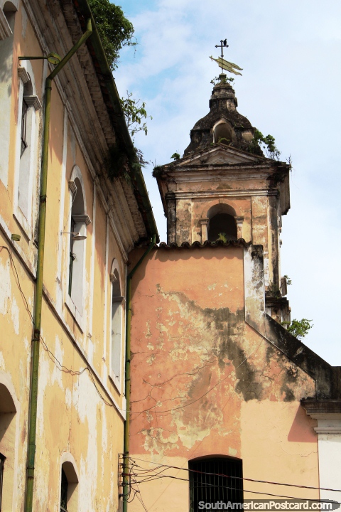 Church Igreja de Nossa Senhora das Merces, last restored in 1753, Belem. (480x720px). Brazil, South America.