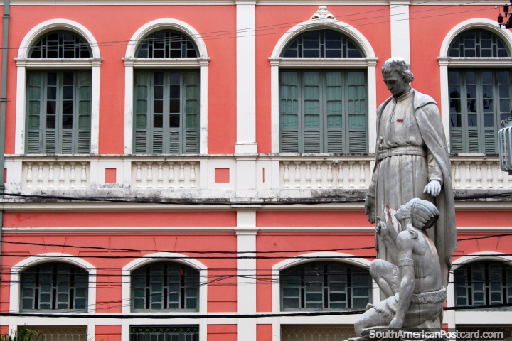 The pink facade of the O-Cosmorama building and statues in Belem. (720x480px). Brazil, South America.