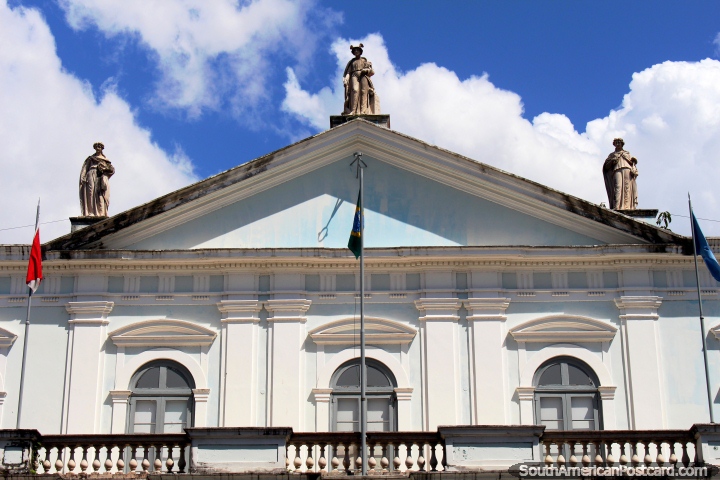 3 statues above 3 windows above the balcony at Lemos Palace in Belem. (720x480px). Brazil, South America.