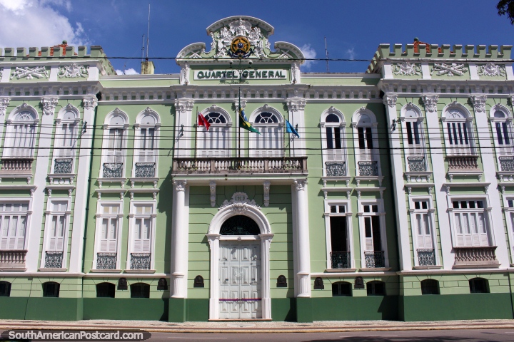 Increble fachada histrica del edificio militar Cuartel General, en Belem. (720x480px). Brasil, Sudamerica.