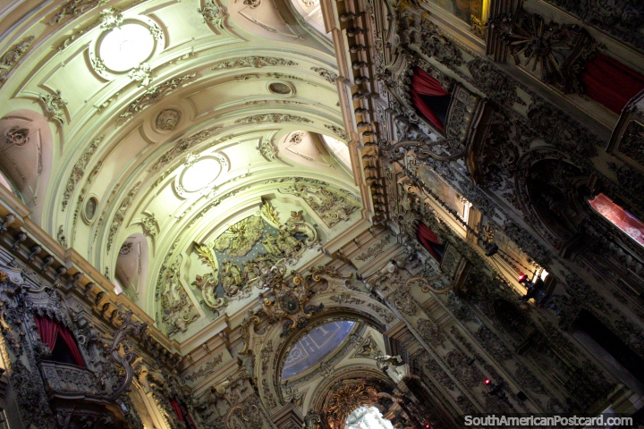 El interior detallado de la Iglesia de la Orden Tercera del Carmo, en Río de Janeiro. (720x480px). Brasil, Sudamerica.