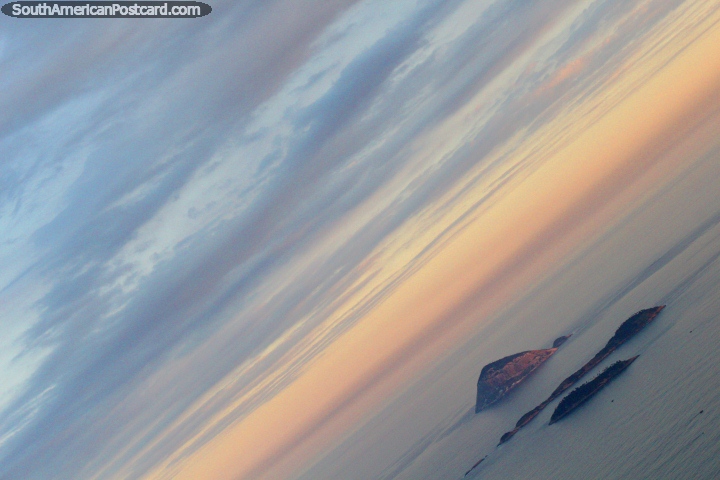 Sunset over some small islands in the Rio de Janeiro harbor. (720x480px). Brazil, South America.