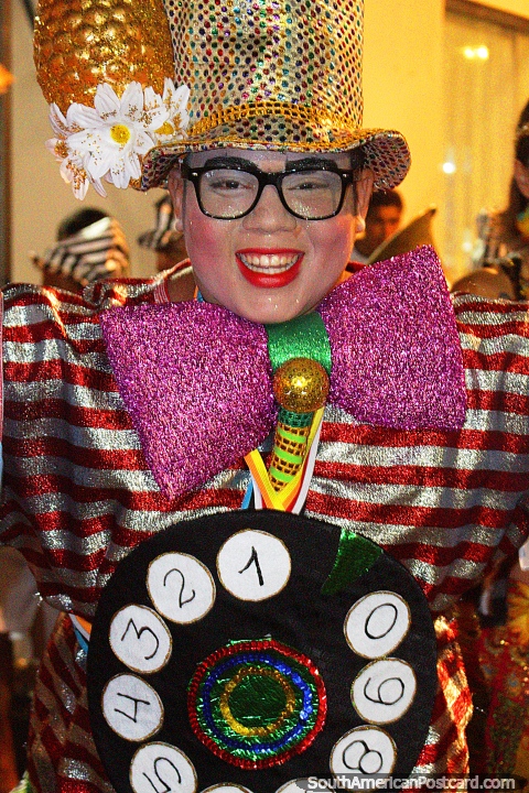 Willy Wonka hace una aparicin en el carnaval de Salvador, gran atuendo! (480x720px). Brasil, Sudamerica.